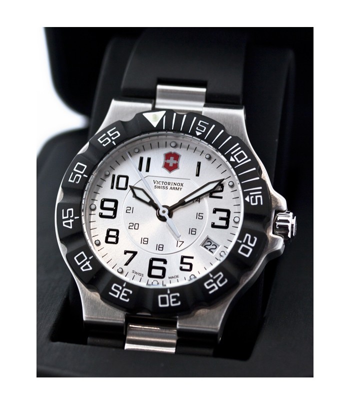 Victorinox Swiss Army Summit XLT 241345, Victorinox Swiss Army Summit XLT 241345 prices, Victorinox Swiss Army Summit XLT 241345 photo, Victorinox Swiss Army Summit XLT 241345 characteristics, Victorinox Swiss Army Summit XLT 241345 reviews